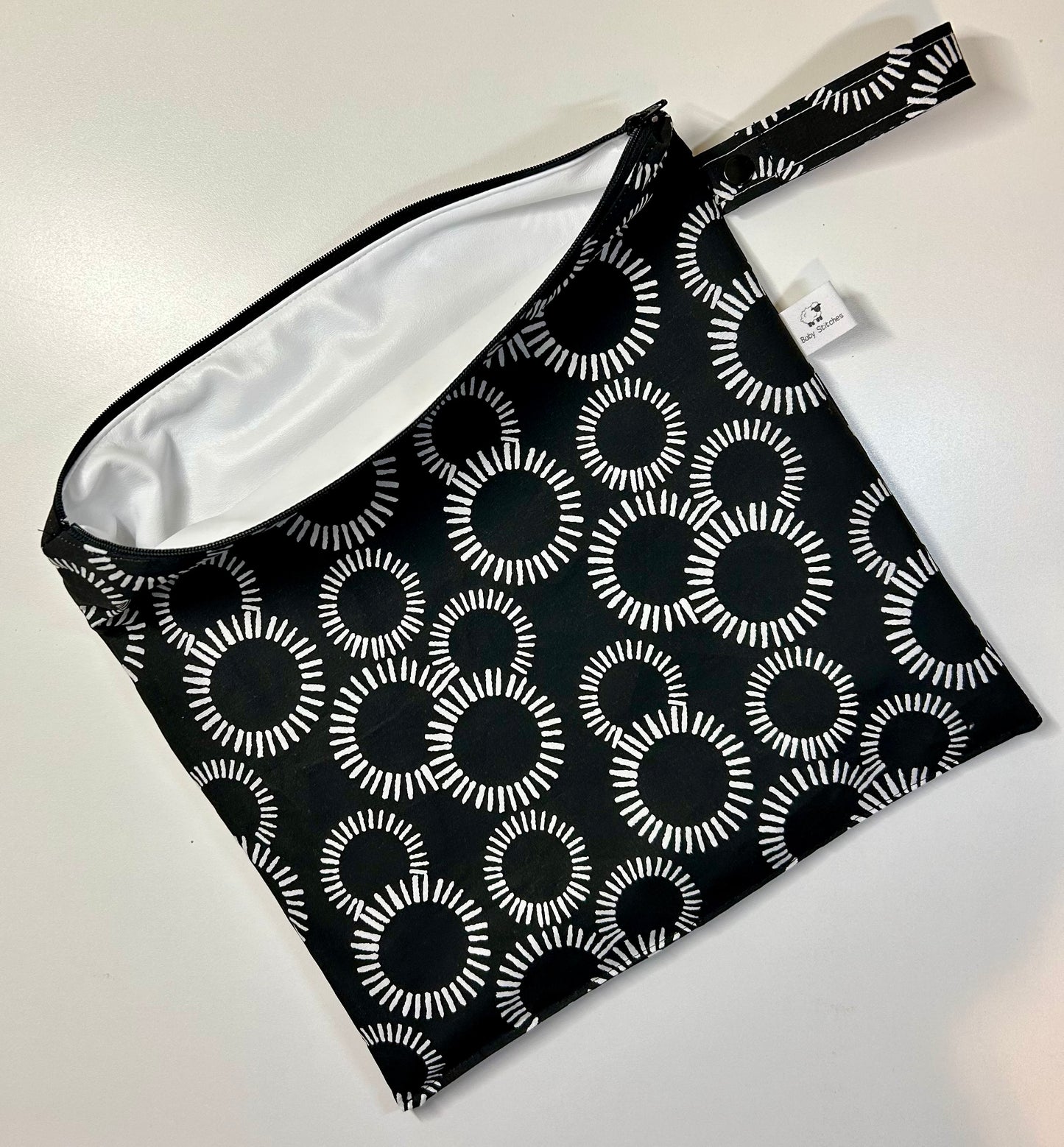 Waterproof Zipper Bag - Wet Item Protection