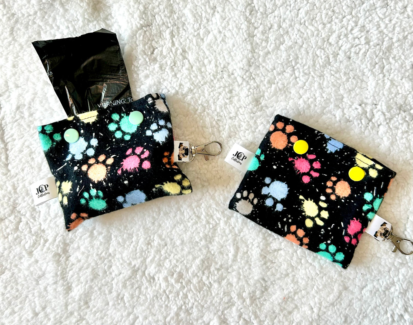 Refillable Doggy Poop Bag dispenser with Leash Clip