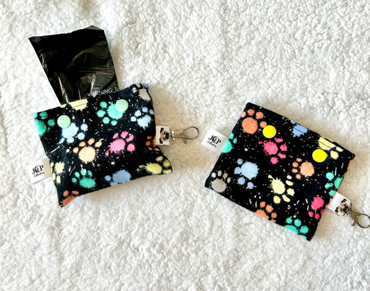 Refillable Doggy Poop Bag dispenser with Leash Clip